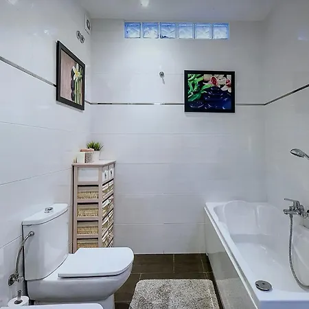Stylish Villa In Quint Mar With Stunning Sea Views Holiday home